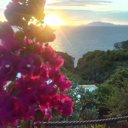 Cala Del Rio Bed & Breakfast