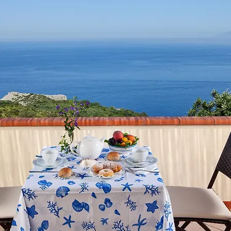 Cala Del Rio 住宿加早餐酒店 *